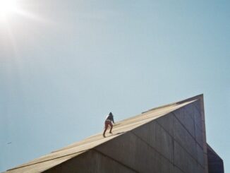 ALBUM: Daniel Caesar – Freudian