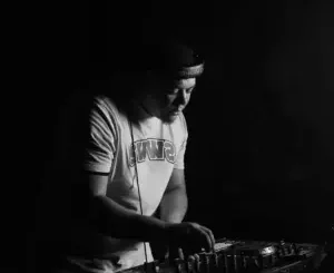 DJ Feezol – Club Haze Derby Afters Set Mix (April 20)